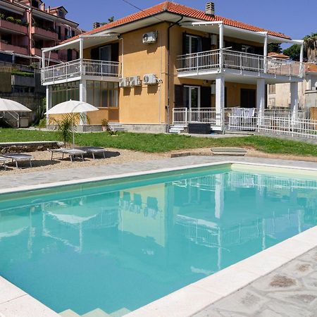 Il Gattino Di Porto - Apt 1 - Monolocale Veranda Piscina อิมเปรีอา ภายนอก รูปภาพ
